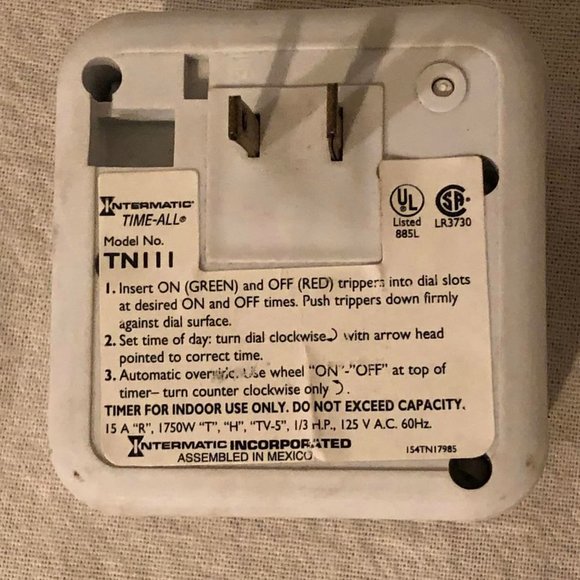 3 Intermatic Indoor 24hr Timers & 2 6ft Extension Cords - JUST IN TIME FOR HOLID - Picture 5 of 8